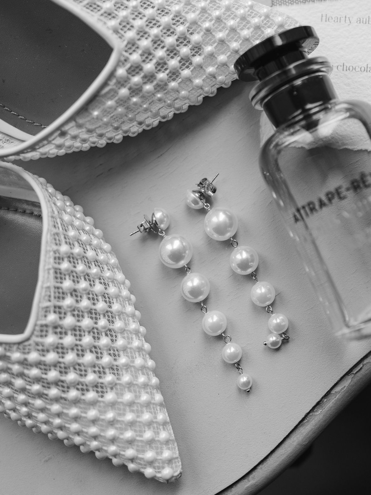 Wedding details — pearls and lace
