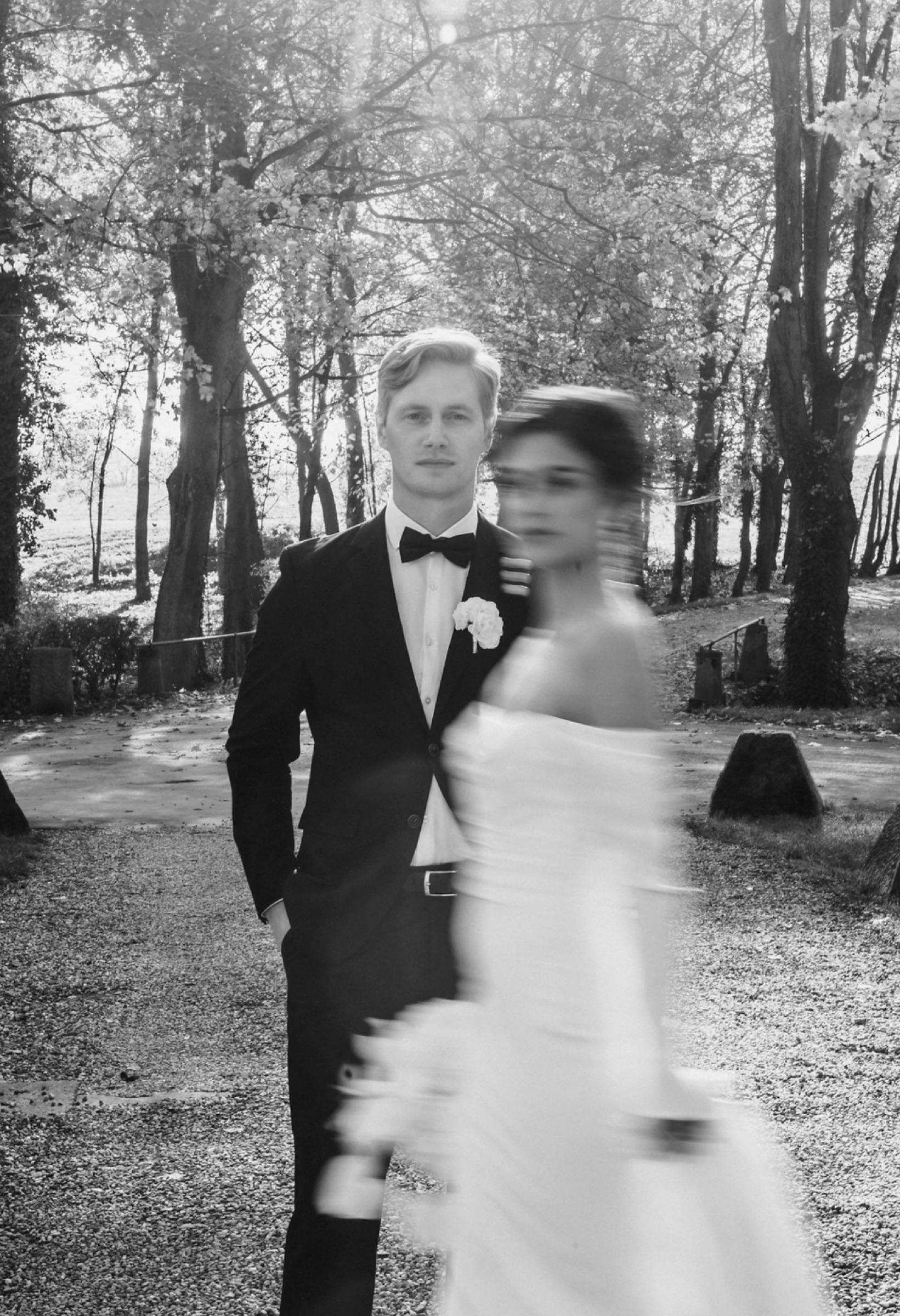 Couple in the park, in motion